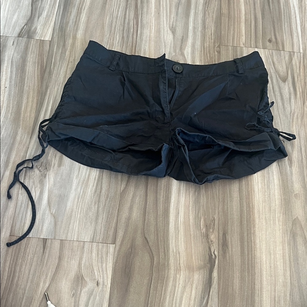 H&M Black Women's Cargo Shorts